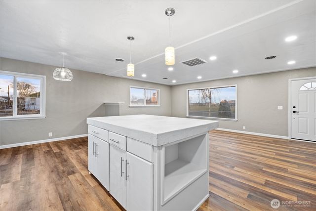 906 S A Street, Moses Lake, WA 98837