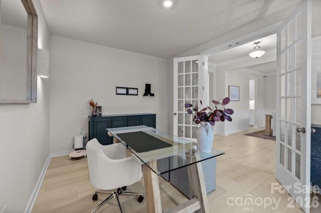 5024 Hillshire Lane, Charlotte, NC 28227