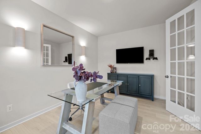 5024 Hillshire Lane, Charlotte, NC 28227