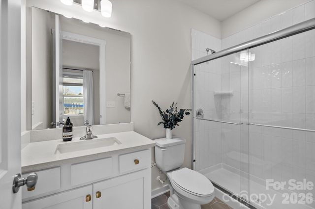 5024 Hillshire Lane, Charlotte, NC 28227