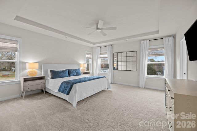 5024 Hillshire Lane, Charlotte, NC 28227