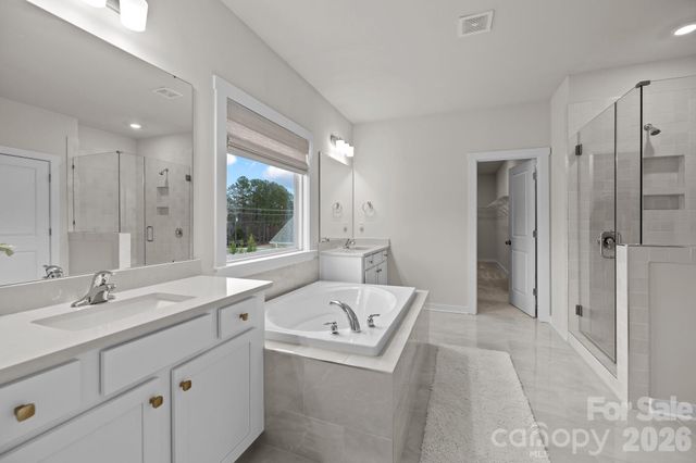 5024 Hillshire Lane, Charlotte, NC 28227