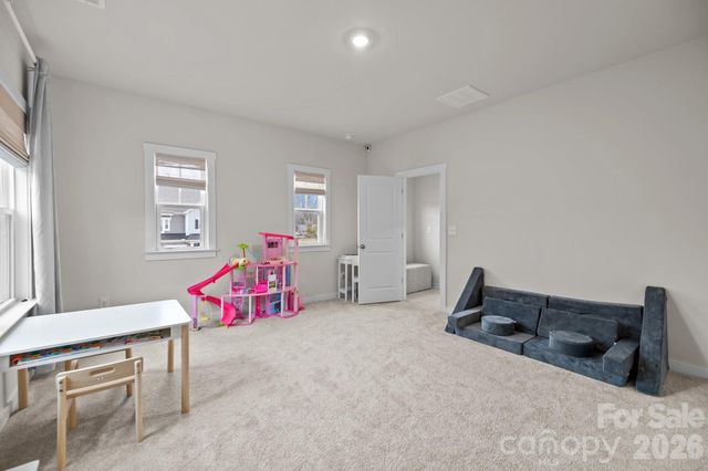 5024 Hillshire Lane, Charlotte, NC 28227