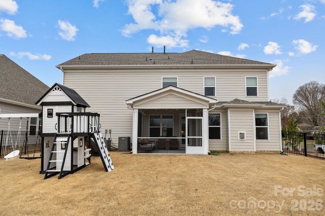 5024 Hillshire Lane, Charlotte, NC 28227