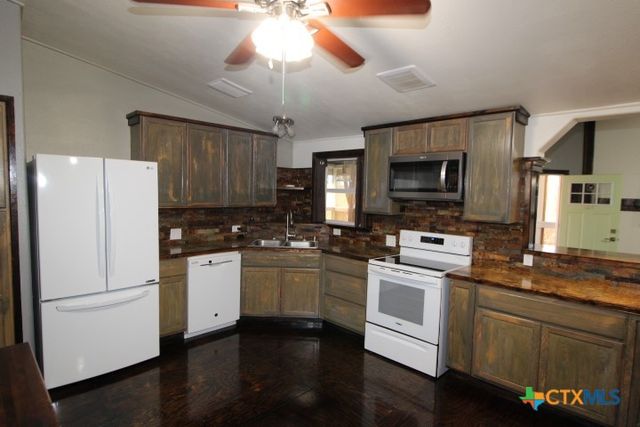 2809 Connell Street, Kempner, TX 76539