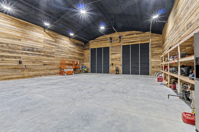215 Hickman Creek Road S, Hickman, TN 38567