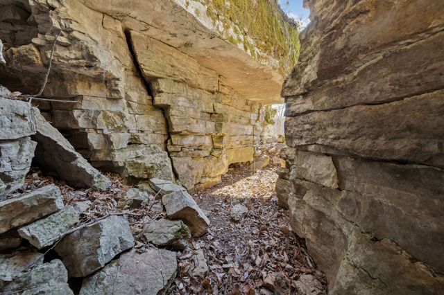 215 Hickman Creek Road S, Hickman, TN 38567