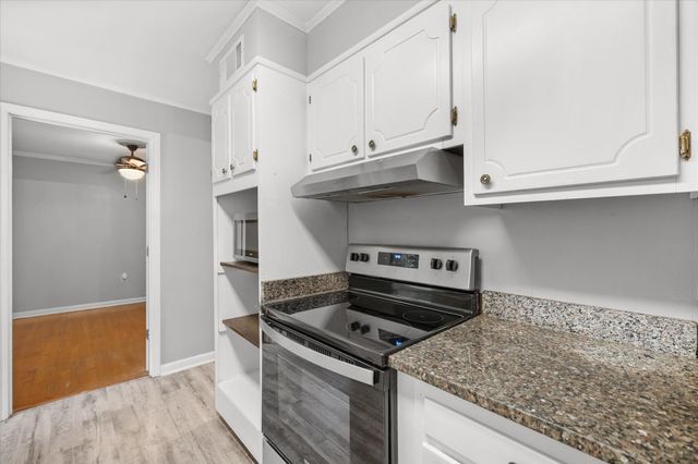 331 Emerson Dr., Hattiesburg, MS 39401