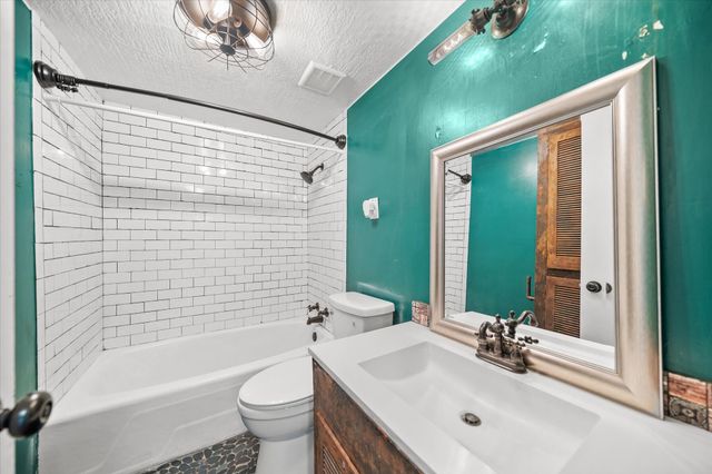 331 Emerson Dr., Hattiesburg, MS 39401