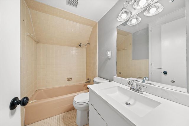 331 Emerson Dr., Hattiesburg, MS 39401