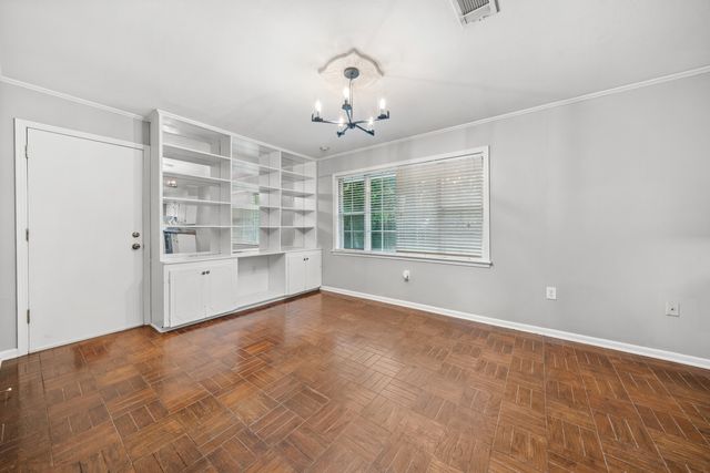 331 Emerson Dr., Hattiesburg, MS 39401