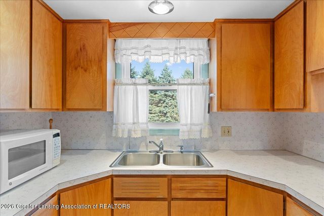 1448 Primrose Lane, Dewitt, MI 48820