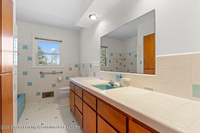 1448 Primrose Lane, Dewitt, MI 48820