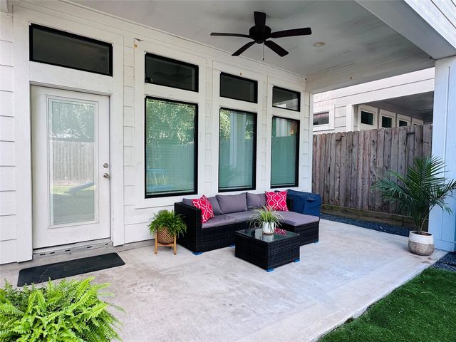 1201 E 23rd Street, Houston, TX 77009