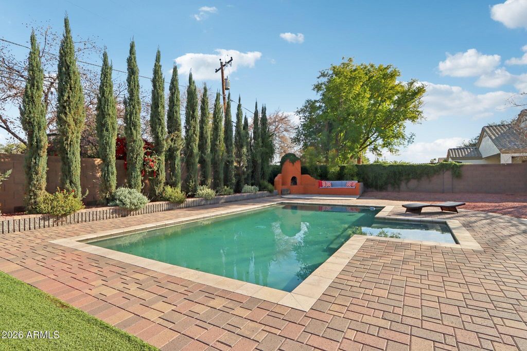 6719 N 15TH Avenue, Phoenix, AZ 85015