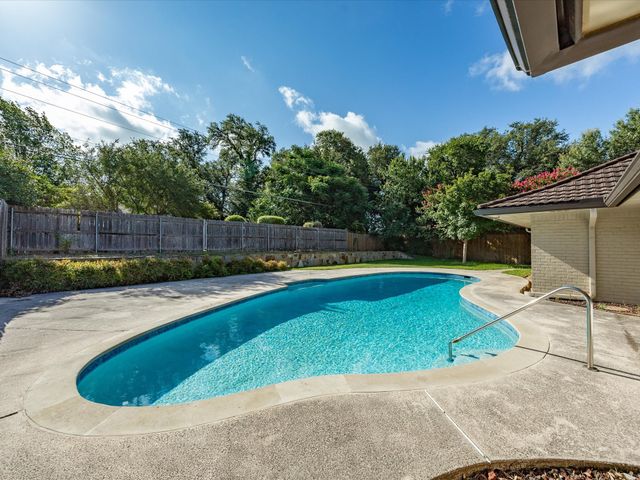 3717 Myrtle Springs Road, Benbrook, TX 76116