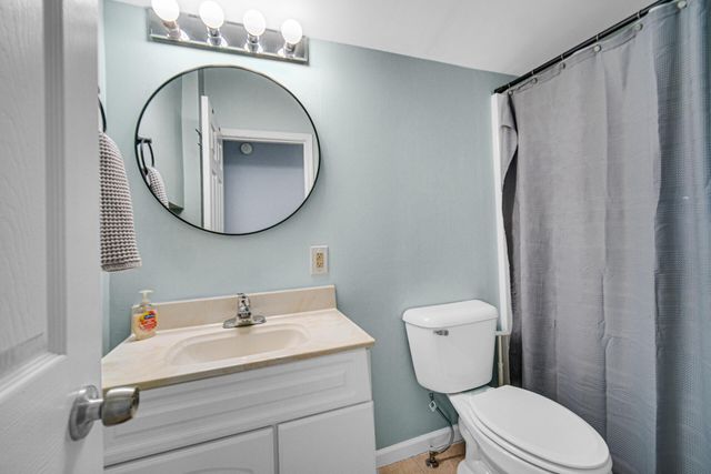 808 Lillian Street, Hobart, IN 46342