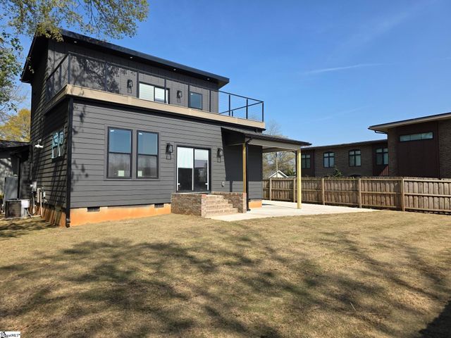 11 Hillhouse Street, Greenville, SC 29605