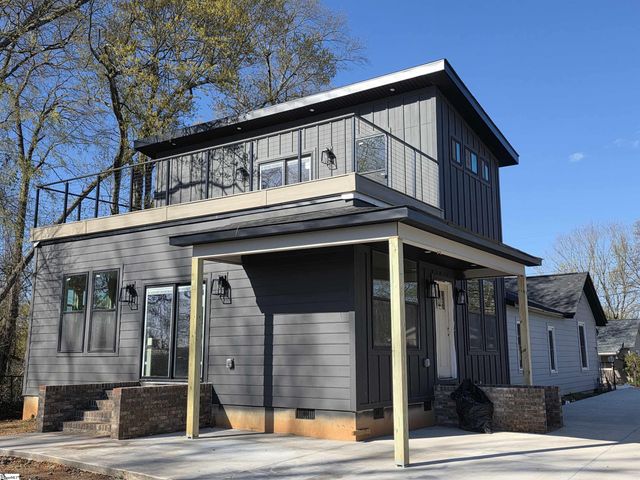 11 Hillhouse Street, Greenville, SC 29605