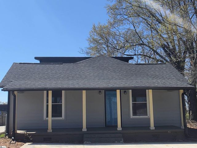 11 Hillhouse Street, Greenville, SC 29605