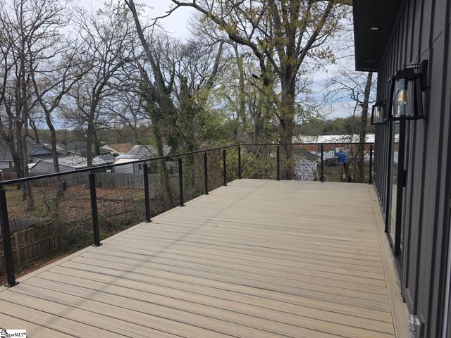 11 Hillhouse Street, Greenville, SC 29605