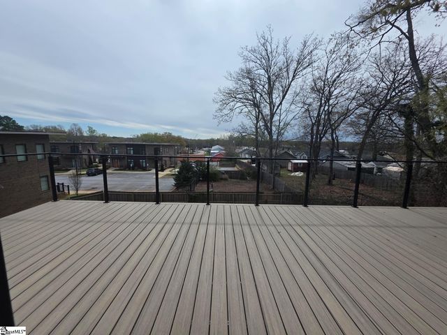 11 Hillhouse Street, Greenville, SC 29605