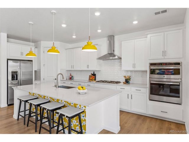16517 W 92nd Pl, Arvada, CO 80007