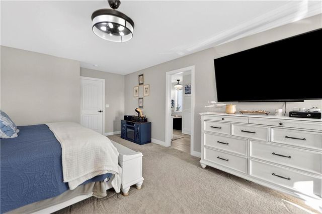 23500 E 11th Street S, Independence, MO 64056