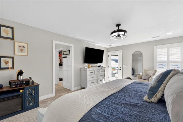 23500 E 11th Street S, Independence, MO 64056