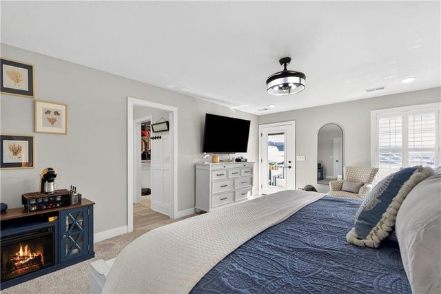 23500 E 11th Street S, Independence, MO 64056