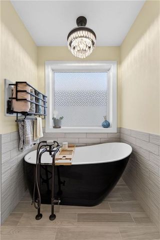 23500 E 11th Street S, Independence, MO 64056