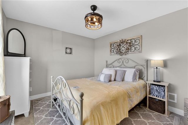 23500 E 11th Street S, Independence, MO 64056