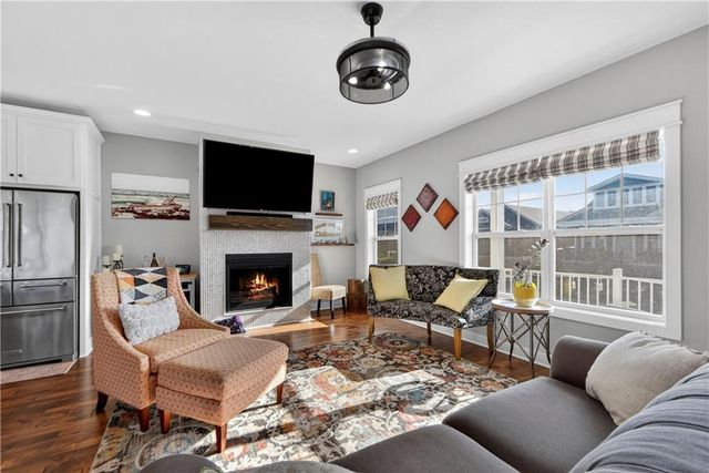 23500 E 11th Street S, Independence, MO 64056