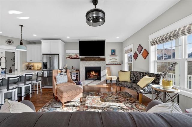 23500 E 11th Street S, Independence, MO 64056