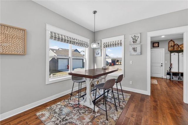 23500 E 11th Street S, Independence, MO 64056