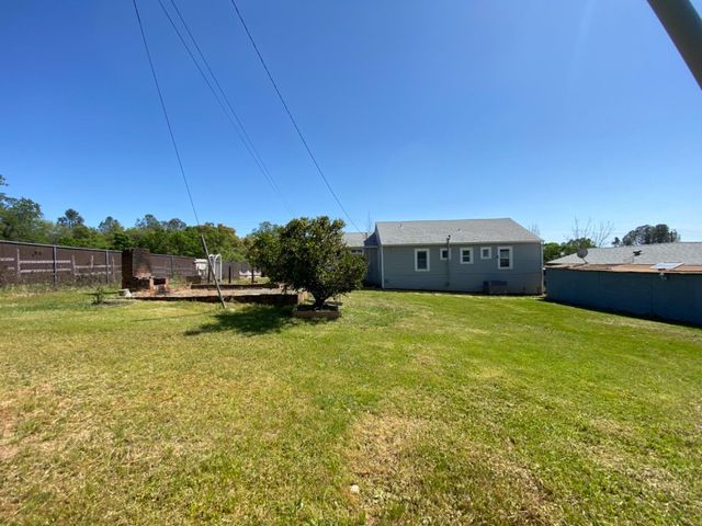 21 Palermo Dr, Oroville, CA 95966