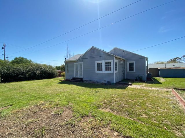 21 Palermo Dr, Oroville, CA 95966