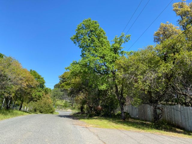 21 Palermo Dr, Oroville, CA 95966