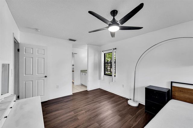 2698 N Nob Hill Road, Sunrise, FL 33322