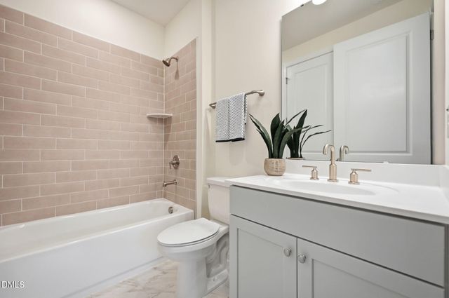132 Clapper Lane, Holly Springs, NC 27540