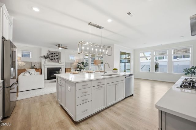 132 Clapper Lane, Holly Springs, NC 27540