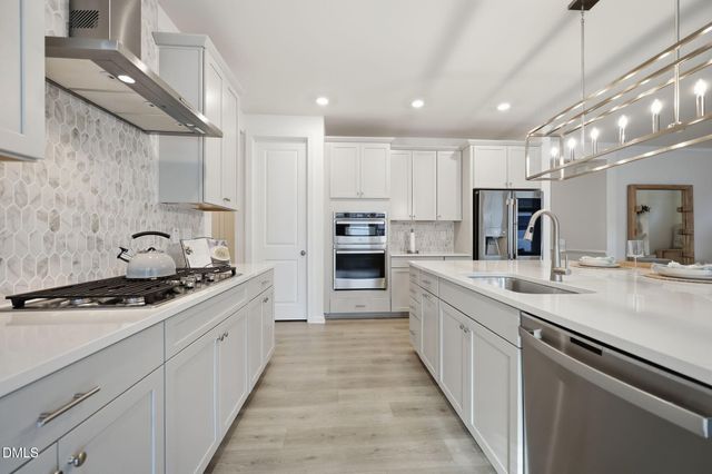 132 Clapper Lane, Holly Springs, NC 27540