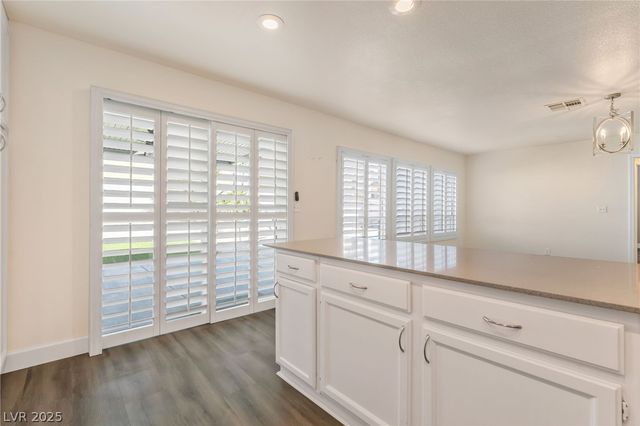 9578 Teton Vista Avenue, Las Vegas, NV 89117