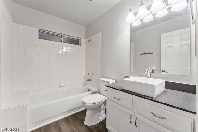 9578 Teton Vista Avenue, Las Vegas, NV 89117