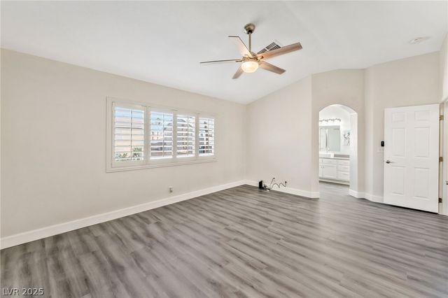 9578 Teton Vista Avenue, Las Vegas, NV 89117