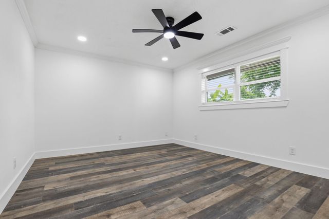 4002 Montego Drive, Baytown, TX 77521