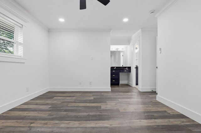 4002 Montego Drive, Baytown, TX 77521