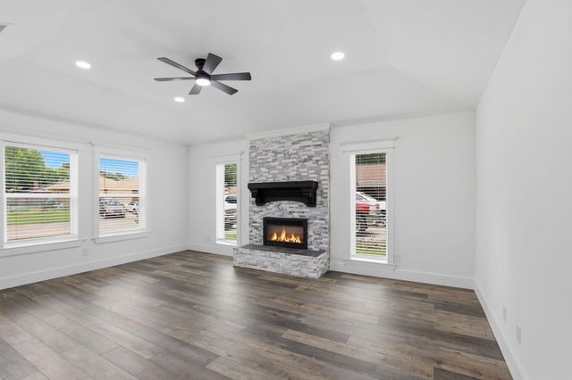 4002 Montego Drive, Baytown, TX 77521