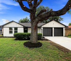 4002 Montego Drive, Baytown, TX 77521