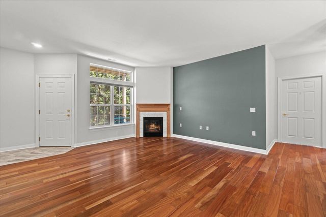 8610 Roxbury WAY, Oak Creek, WI 53154